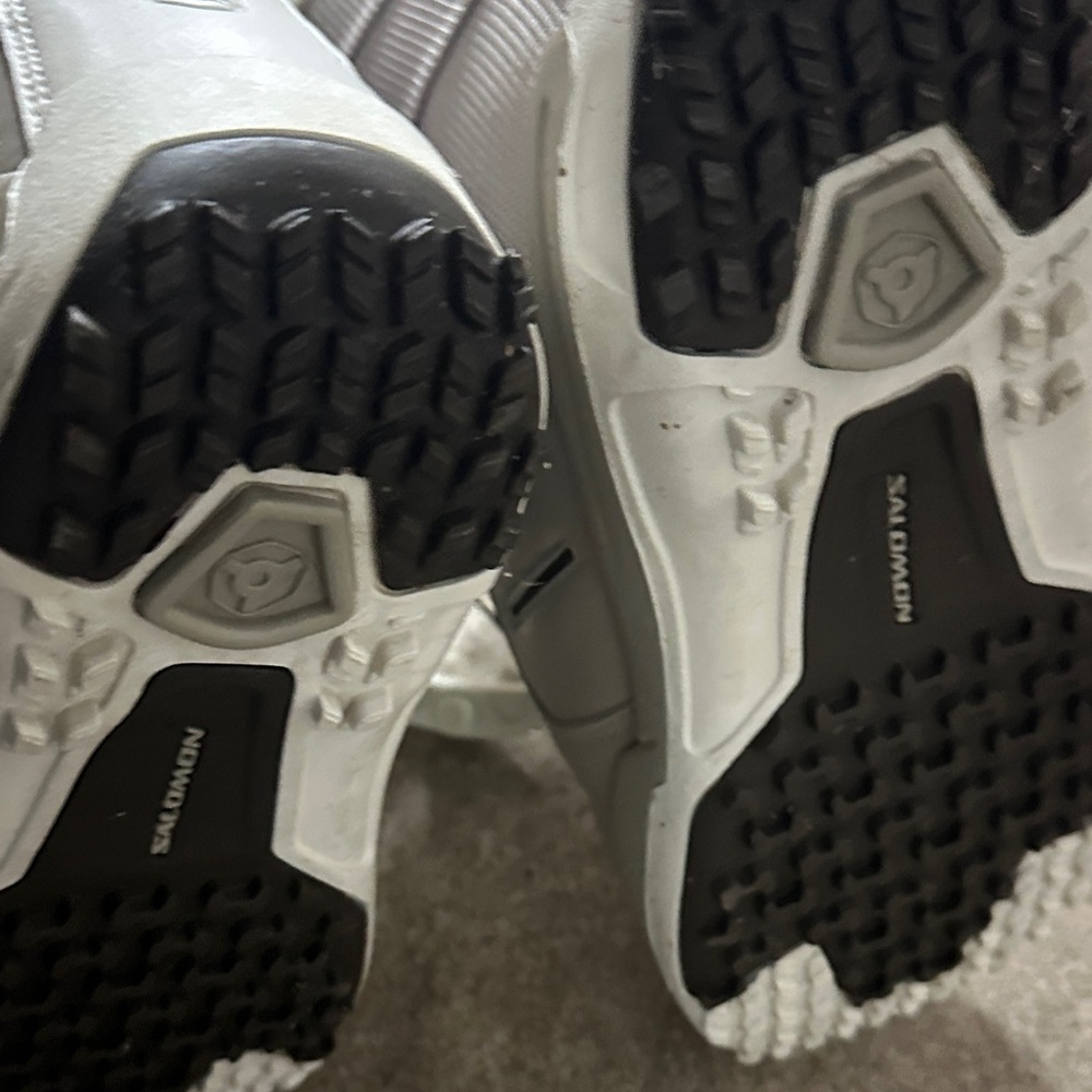 Salomon Women's Snowboard Boots in Light Gray White Black Laces LN snow board - Picture 6 of 7